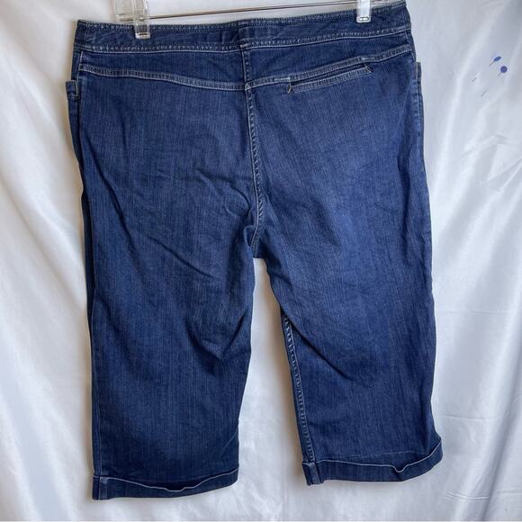 J.Jill Genuine Fit Below Waist Cropped Blue Denim Jean Capris Women’s Size 14p - Picture 2 of 8